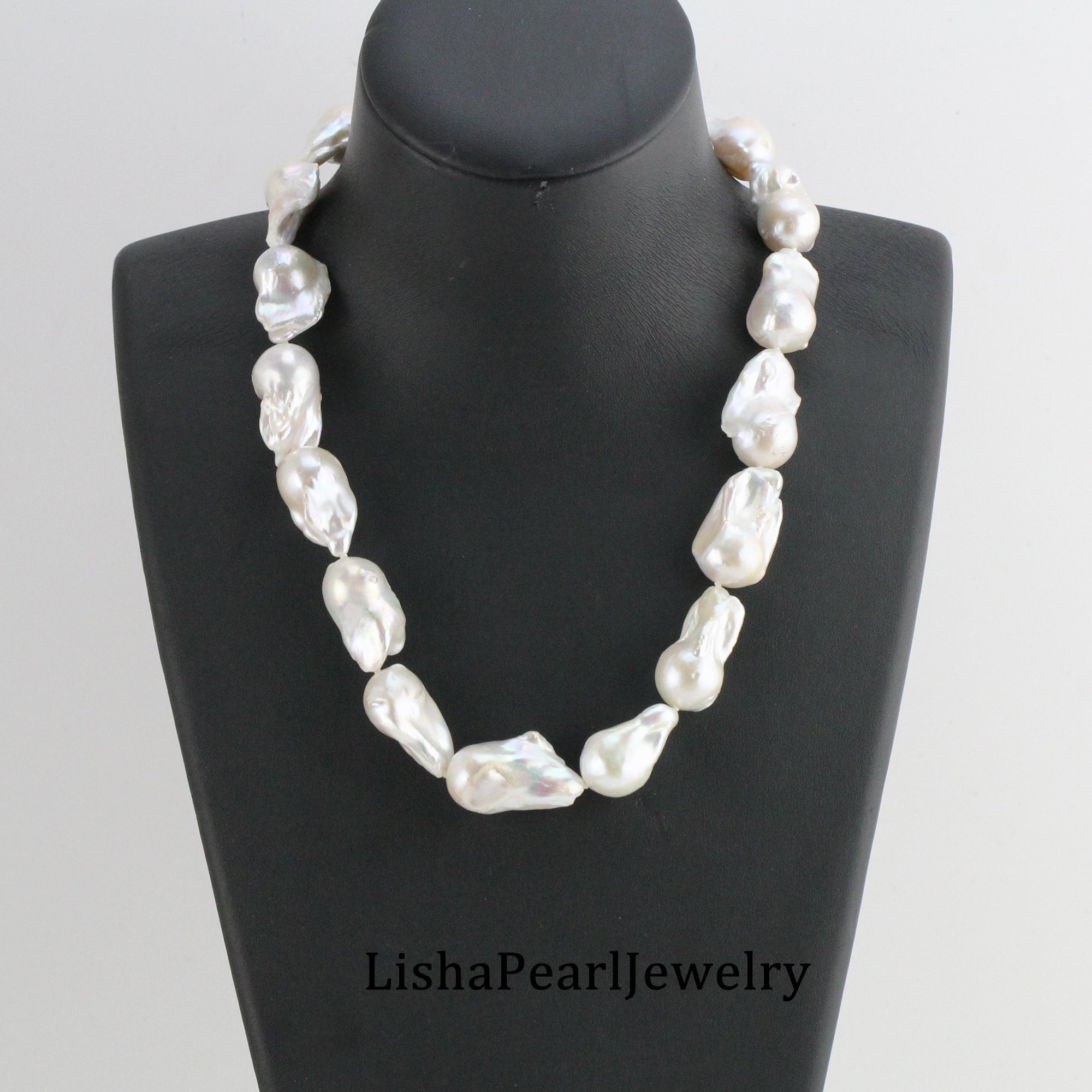 Vintage Baroque Faux Pearl Pendants, 17x29.8mm, Dented Glass, Off-White, 2 Pieces