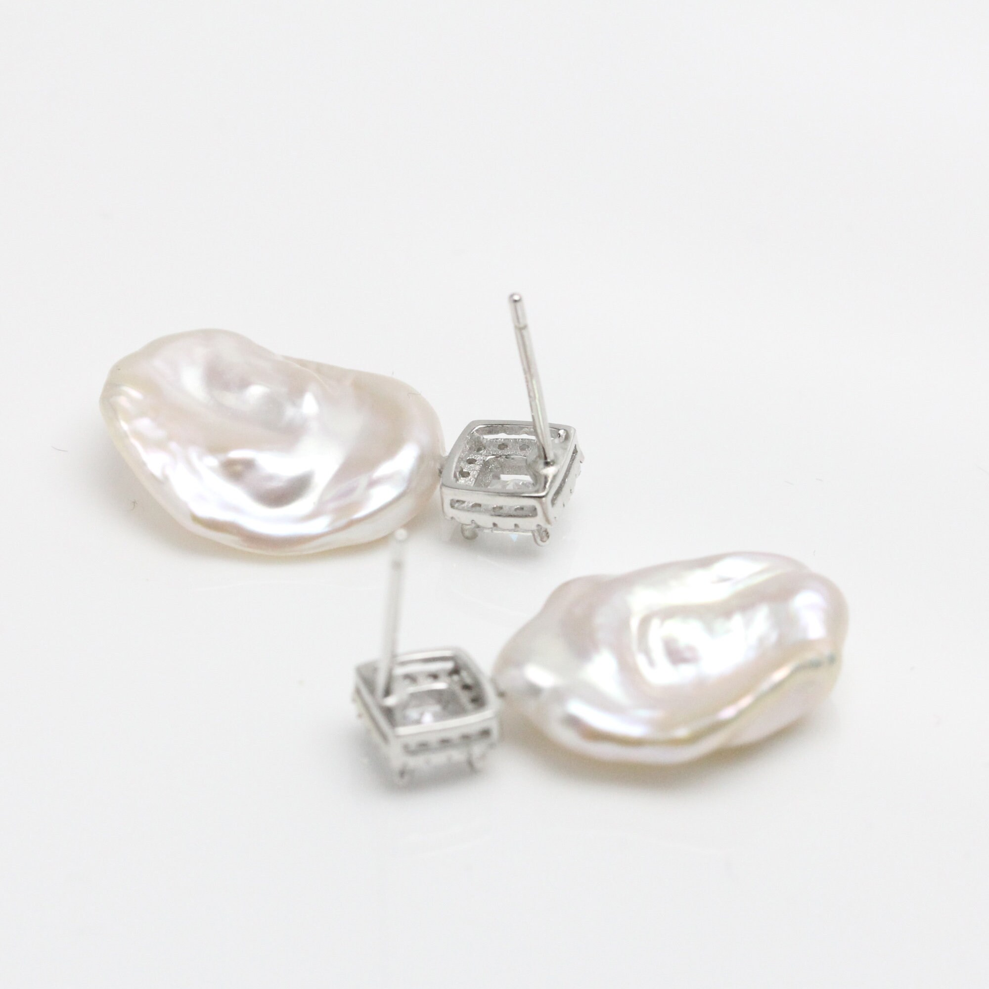 Weiße Keshi Perlen Ohrringe, Ca. 70,00 Ct