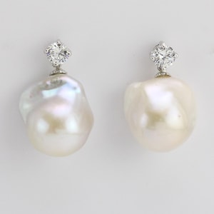 Baroque pearl earrings,large pearl earrings,jumbo flameball pearl earrings,natural white pearl earrings,huge fireball pearl earings gift