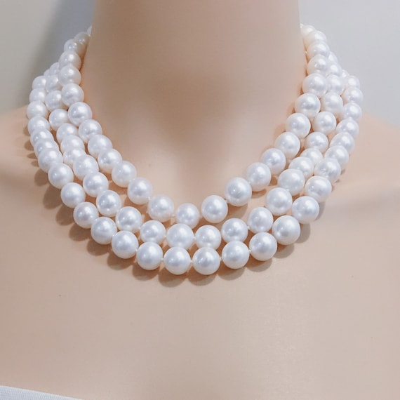 White Lingerie Pearl Necklace