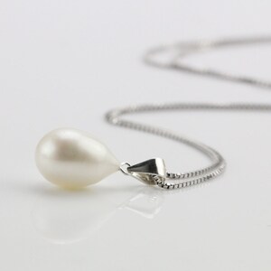 Drop pearl pendant,9mm freshwater pearl pendant necklace,ivory white teardrop pearl pendant,sterling silver pendant,bridesmaid necklacegift