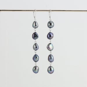 5 pearls long pearl dangle earrings,black color freshwater baroque pearl earrings,silver pearl leverback earrings,floating earrings
