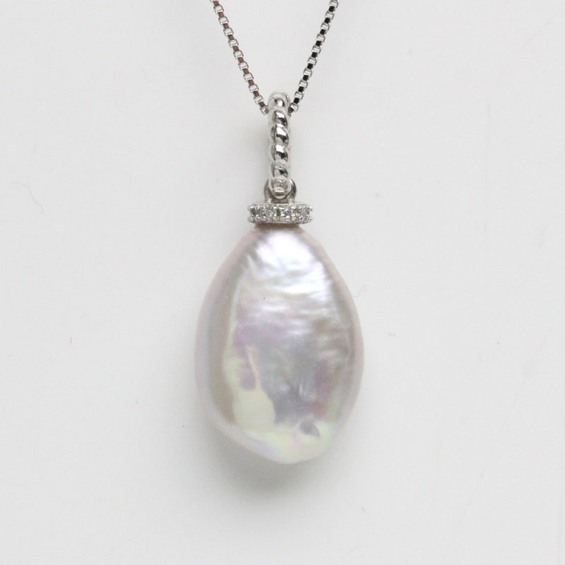 Pearl Coin Necklace main image 0