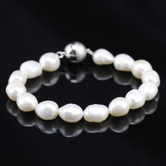 Magnetic bracelet,10mm white baroque pearl bracelet with magnetic clasp,irregular pearl bracelet,bridesmaid bracelet,grandma bracelet gift