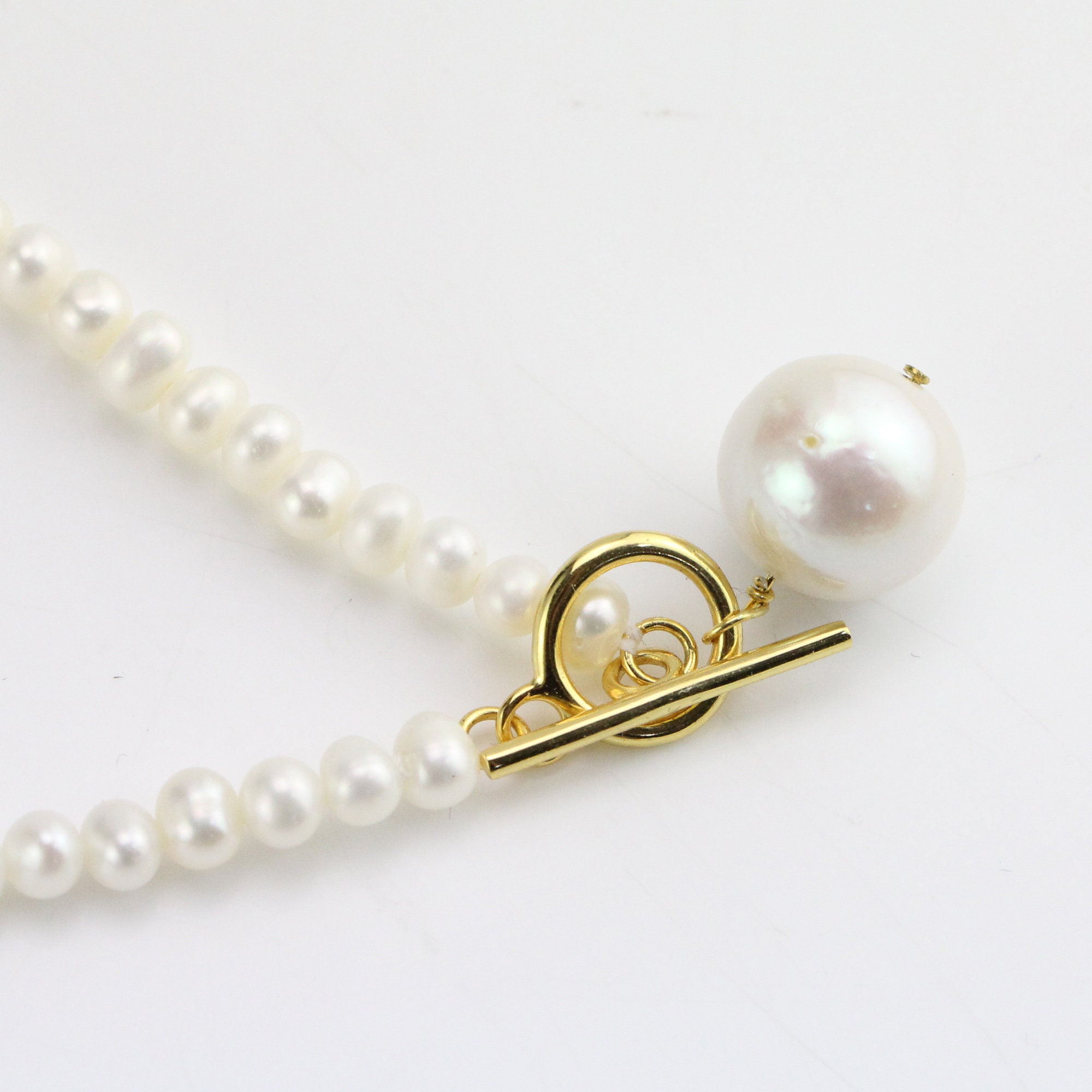 4-5mm&11-13mm Small Big Pearl Toggle Necklace,white Pearl
