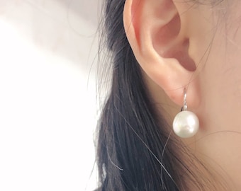 12mm near round large white baroque pearl earrings,ripple pearl earring,similar Kasumi like pearl earring,freshwater edison pearl earring