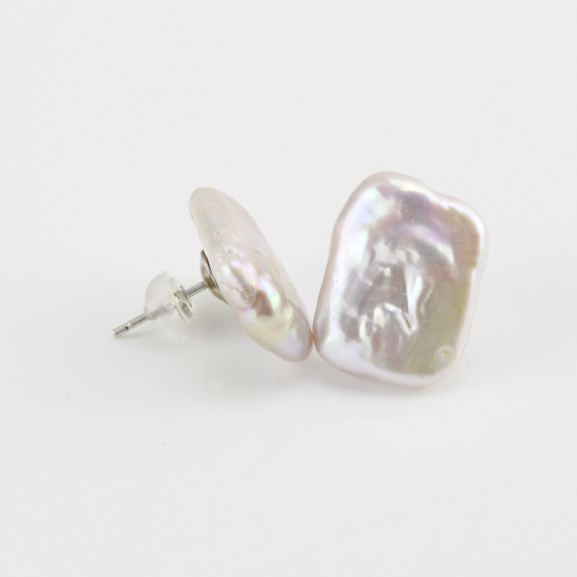 【HYERES LOR】24SS★ Aceh Silver (Y) Pearl Ball Earrings HYERES LOR】24SS☆ Aceh Silver (Y) Pearl Ball Earrings