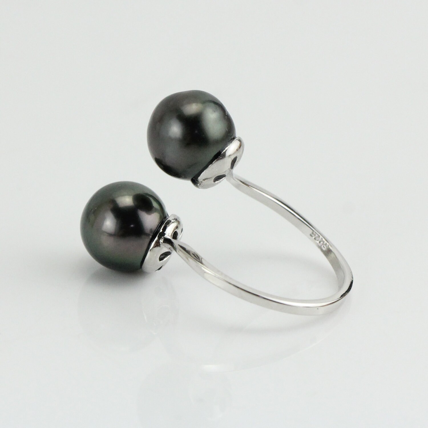 10MM TAHITIAN BLACK PEACOCK GREEN PERFECT ROUND PEARL RING & SIZE 5-9 
