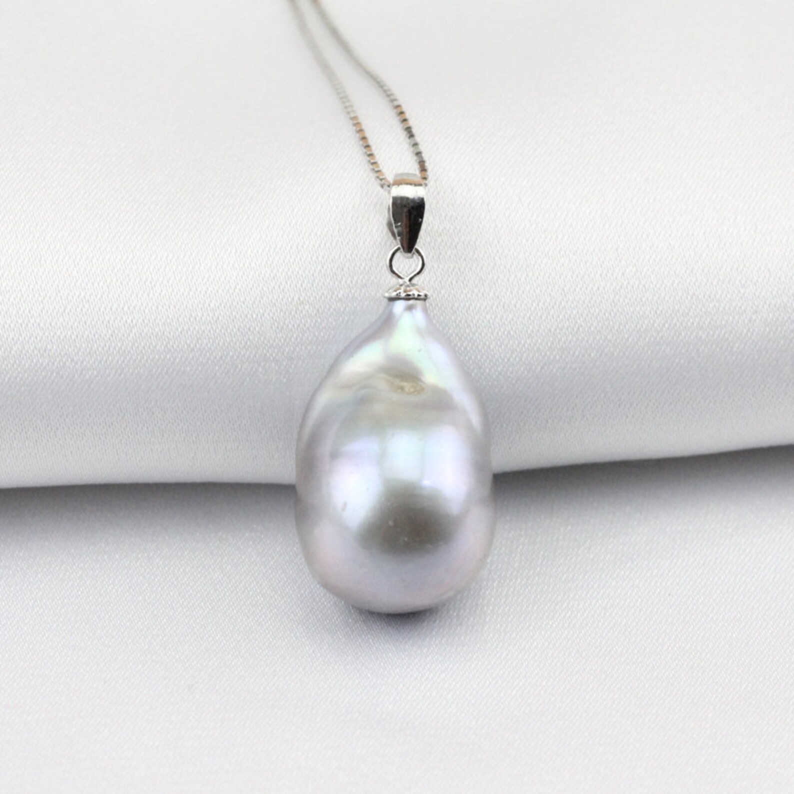 Silver Grey Large Baroque Pearl Pendant Necklacegray Color Etsy