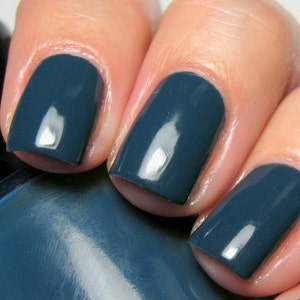 Cry Me a River - 15 ml - deep steel blue creme - indie polish by ALIQUID Lacquer