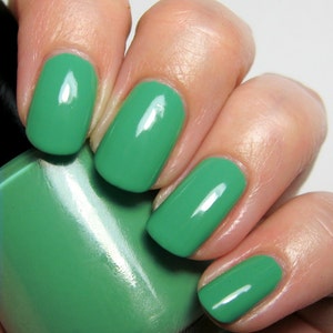 Lovely Rita - 5 ml mini - emerald green creme - indie polish by ALIQUID Lacquer
