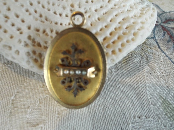 Victorian Etruscan GF Seed Pearl Locket with Orig… - image 6