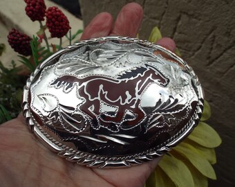 Classic Vintage  Hand Engraved Red And Black Enamel Inlay Western Mustang Galloping Horse Belt Buckle