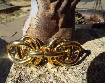 Dotty Smith Gold Tone Sculptural Shell Belt Buckle Textured 4\