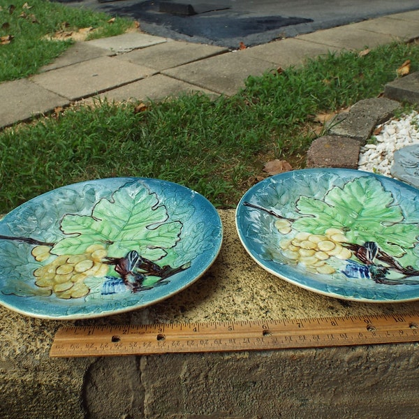 2 Vintage Glazed Majolica Green Maple Leaf Yellow Grapes Blue/Purple Bee 8-1/4" Plates Made in Spain