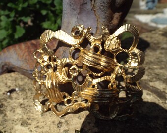 Wonderful Vintage Mi Mi D N Gold Tone Double Cheetahs 