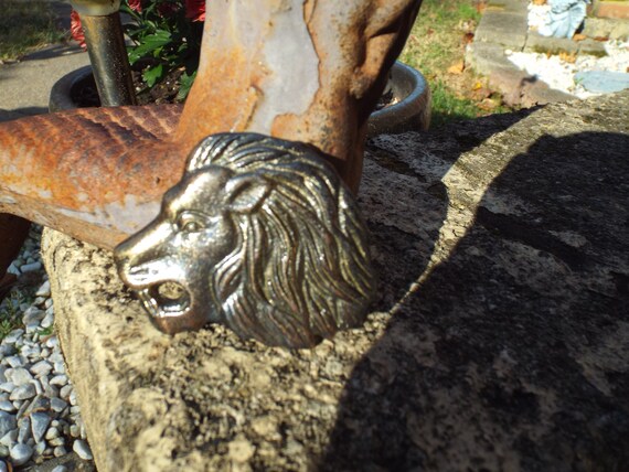 Classic Vintage Solid Brass Lion Head Belt Buckle - image 3