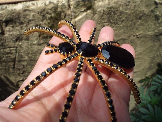 Wild 3D Hugh Black Glass Spider Brooch-Arachnid S… - image 2