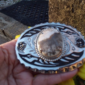 Gorgeous Unique  large Western Engraved  Belt Buckle Mounted with Desert Color Stone  Detailed