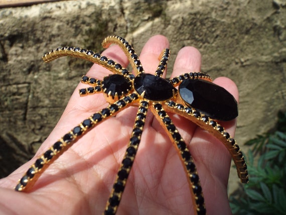Wild 3D Hugh Black Glass Spider Brooch-Arachnid S… - image 9