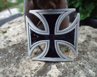 belt cross