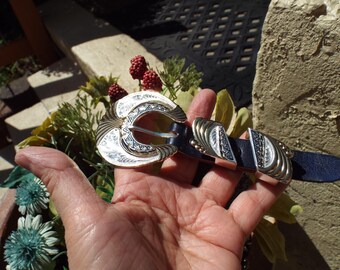 Vintage Diablo Hand-Engraved Floral & Plumes Sterling Silver Overlay Belt Buckle BS529 - Diablo Antique Silver Engraved with Flower Buckle  main image 4
