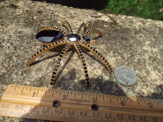 Wild 3D Hugh Black Glass Spider Brooch-Arachnid S… - image 6