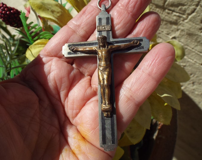 Old Vintage Metal INRI Cross Crucifix -roma 3-1/4