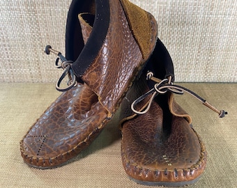Mocasines chukka de cuero con punta de mocasín