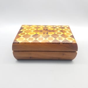 Vintage Marquetry Inlaid Wood Small Trinket Jewelry box