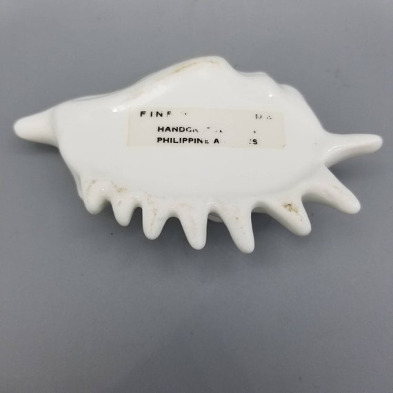 Small Ceramic Shell Trinket Box - image 7