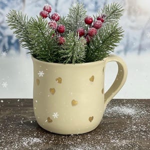 Goldenes Herz Keramikbecher, handgemachter Keramikbecher, Keramikbecher, handbemalter Becher, Herzbecher, Gold