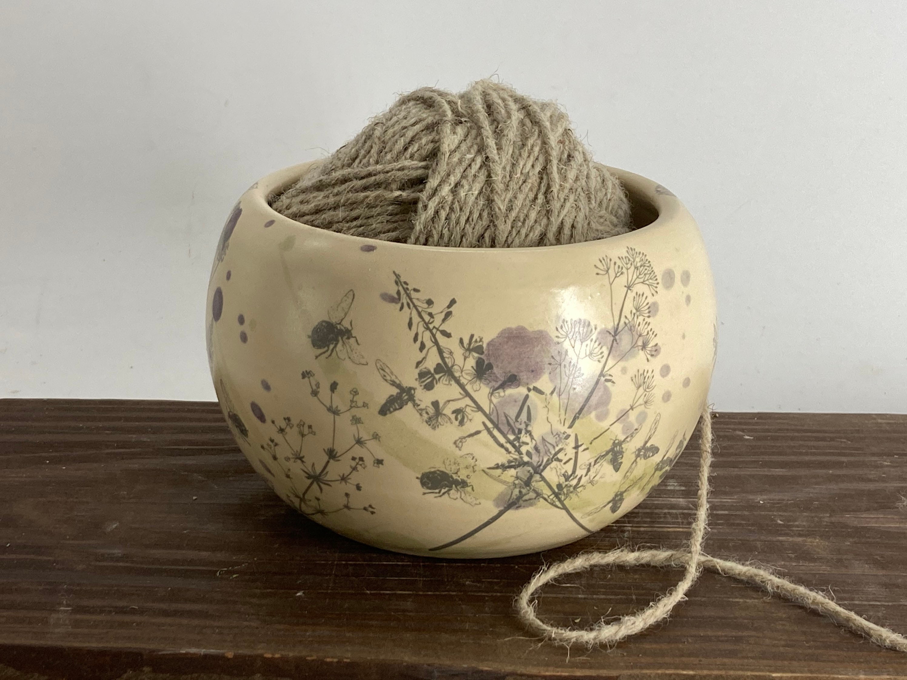 Ceramic Panda Yarn Bowl - Knitting & Crochet Yarn Holder With Spiral Outlet