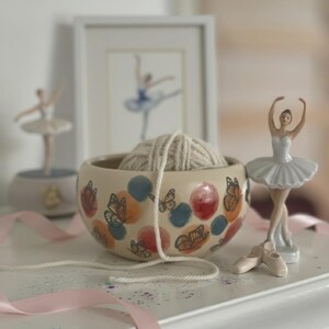Colourful Knitting Bowl, butterfly Yarn Bowl, Yarn bowl, funny yarn bowl, knitting lovers