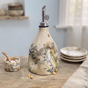 Pottery Oil dispenser bottle, Olive oil bottle, cooking gift, botanical, wilde flower