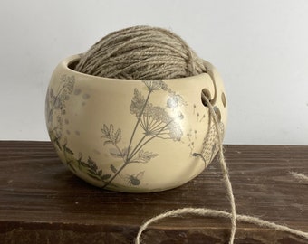 Pottery yarn bowl, pottery knitting bowl, ceramic yarn bowl, flower yarn bowl