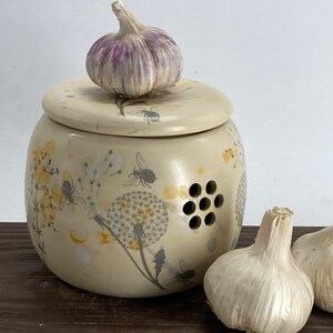 Garlic Keeper, Garlic Holder, Onion Storage, Garlic Jar, Pottery Garlic ...
