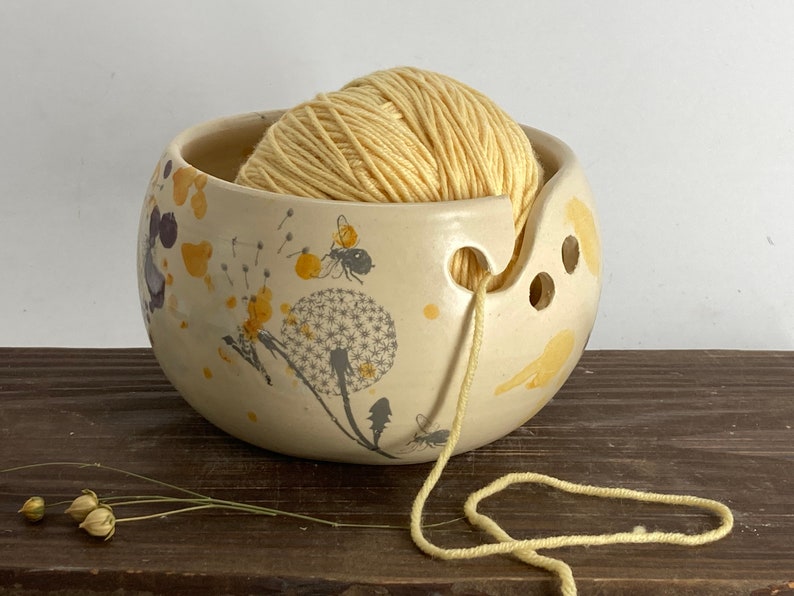 Pottery yarn bowl, pottery knitting bowl, ceramic yarn bowl, flower yarn bowl image 6