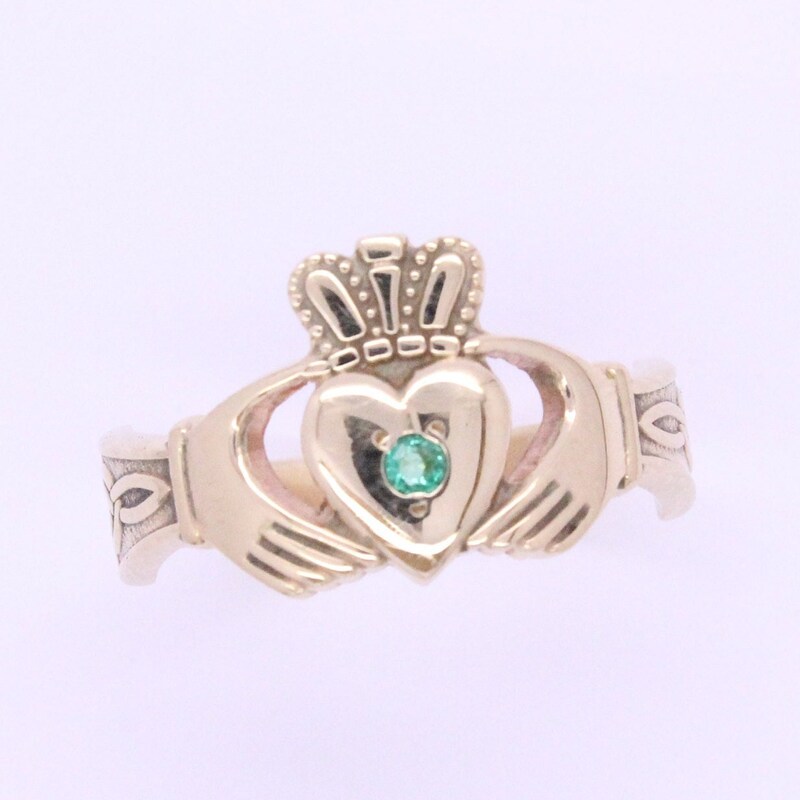 9ct Gold Mens Claddagh Ring