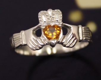 Claddagh Ring, Damen Claddagh Ring, besetzt mit echten natürlichen Citrin Edelstein. Sterling Silber oder 10K, 14K oder Platin Claddagh Ring.