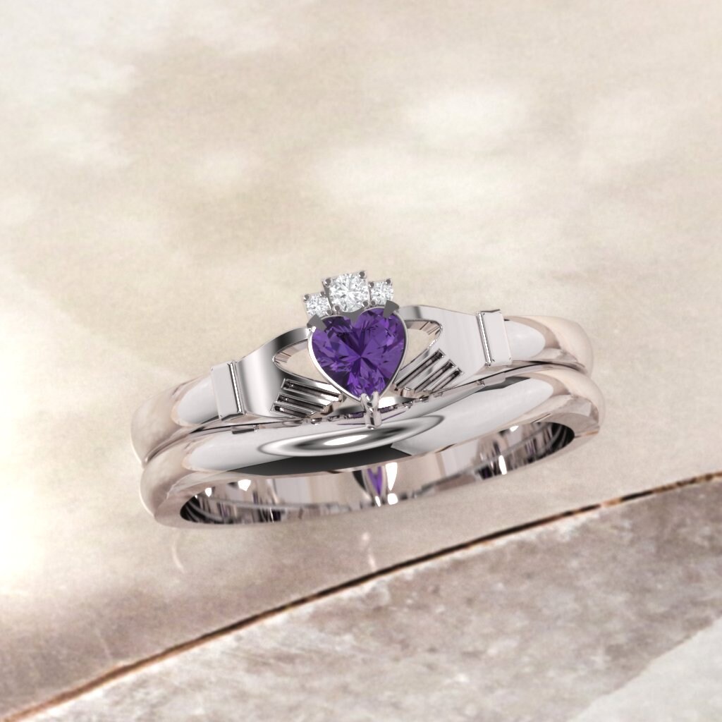Amethyst claddagh ring discount