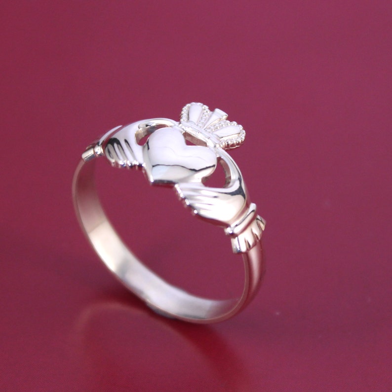 Claddagh ring Mens silver claddagh ring