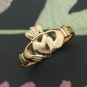 Claddagh ring. Ladies gold Claddagh ring. 9K, 14k, 18K yellow, yellow rose or white gold. Also in solid silver or platinum.