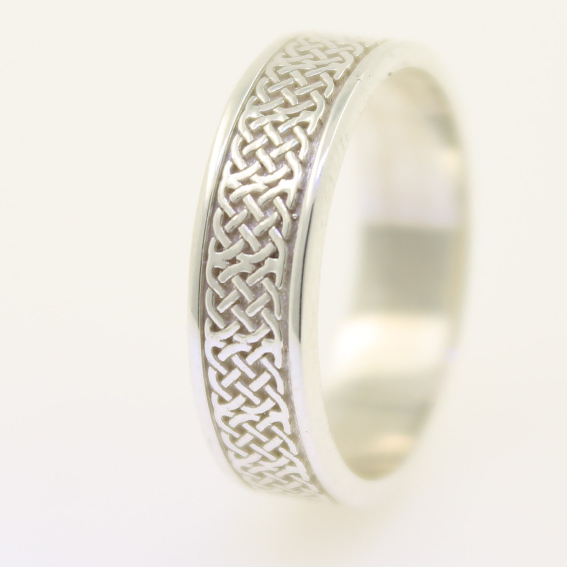 Mens Celtic wedding ring 14k or 18k Irish celtic pattern