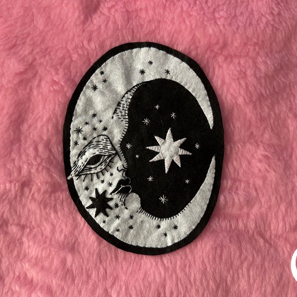 LUNAIRE (sew-on patch) NEW