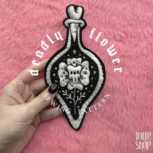 DEADLY FLOWER patch (sewing pattern PDF)