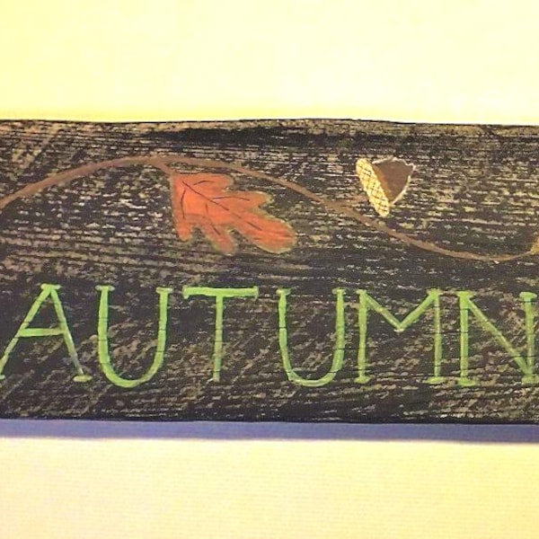 Distressed Rustic Autumn Welcome Sign