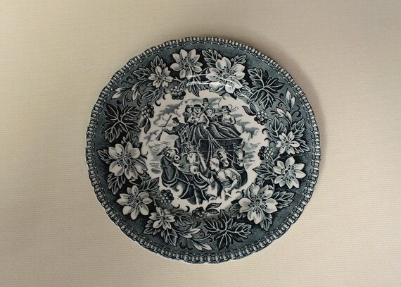 Coaching Taverns 1828 Royal Tudor Ware Staffordshire England Bread