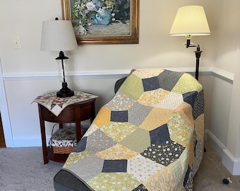 Quilt -58" Quadrat - gelb und grau