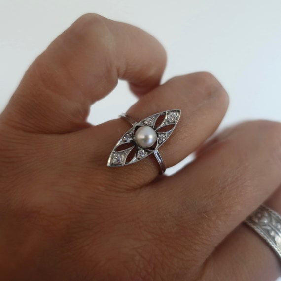 Antique Edwardian diamond and pearl ring. Platinu… - image 6